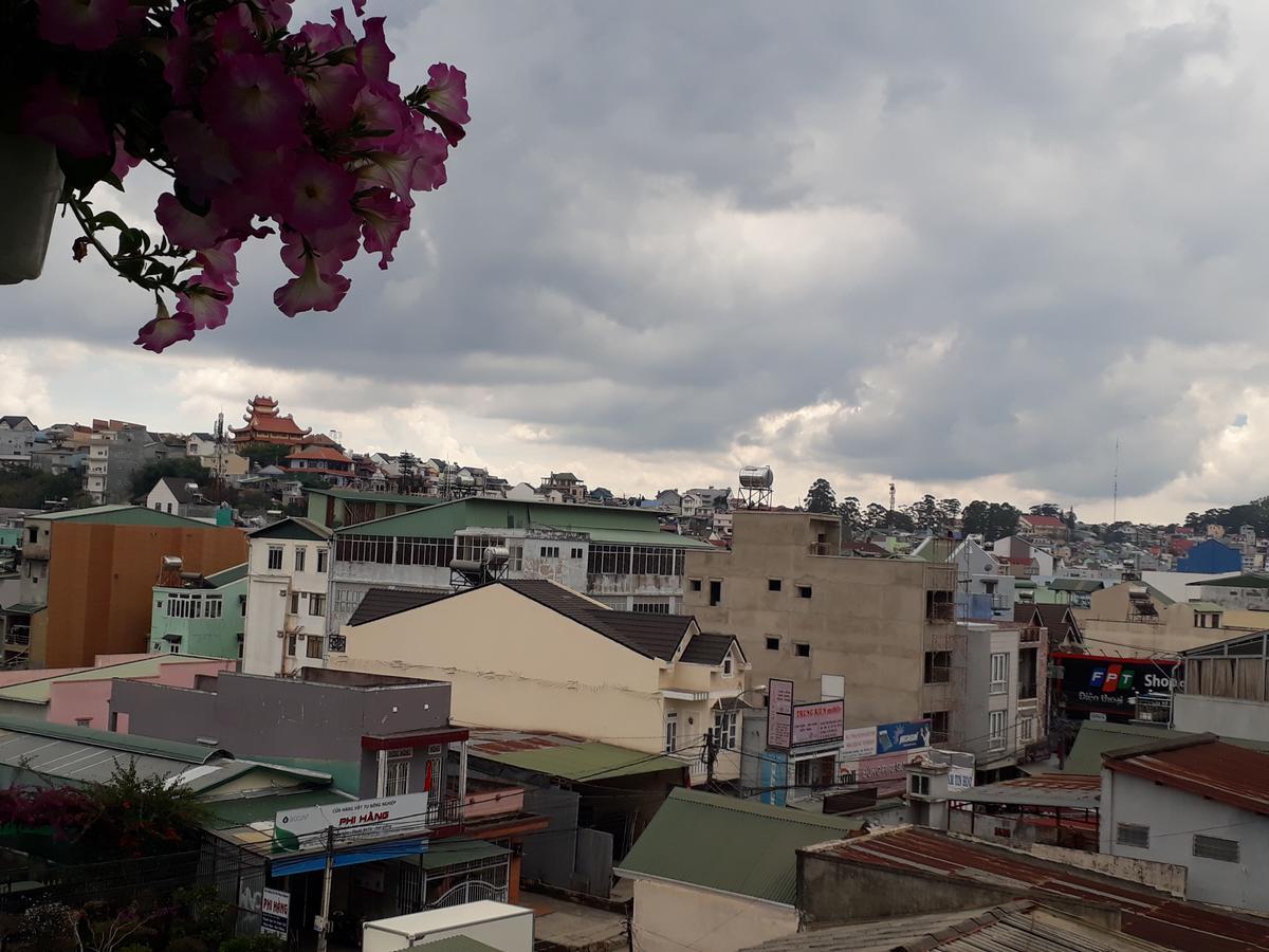 Dang Nguyen Guesthouse Dalat Bagian luar foto